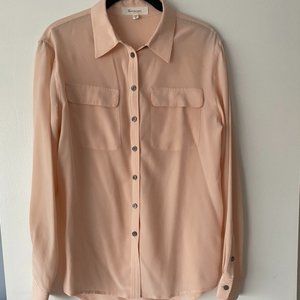 100% silk, Oversized Two by Vince Camuto shirt. Peach. Size XS